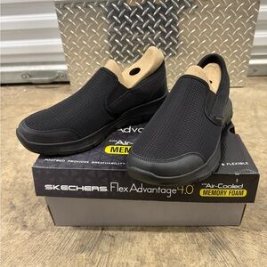 Skechers Flex Advantage Black and Tan Slip-Ons